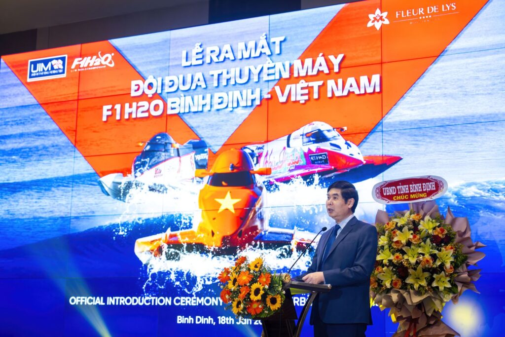 Ra mắt đội đua thuyền máy F1H2O Việt Nam – Bình Định